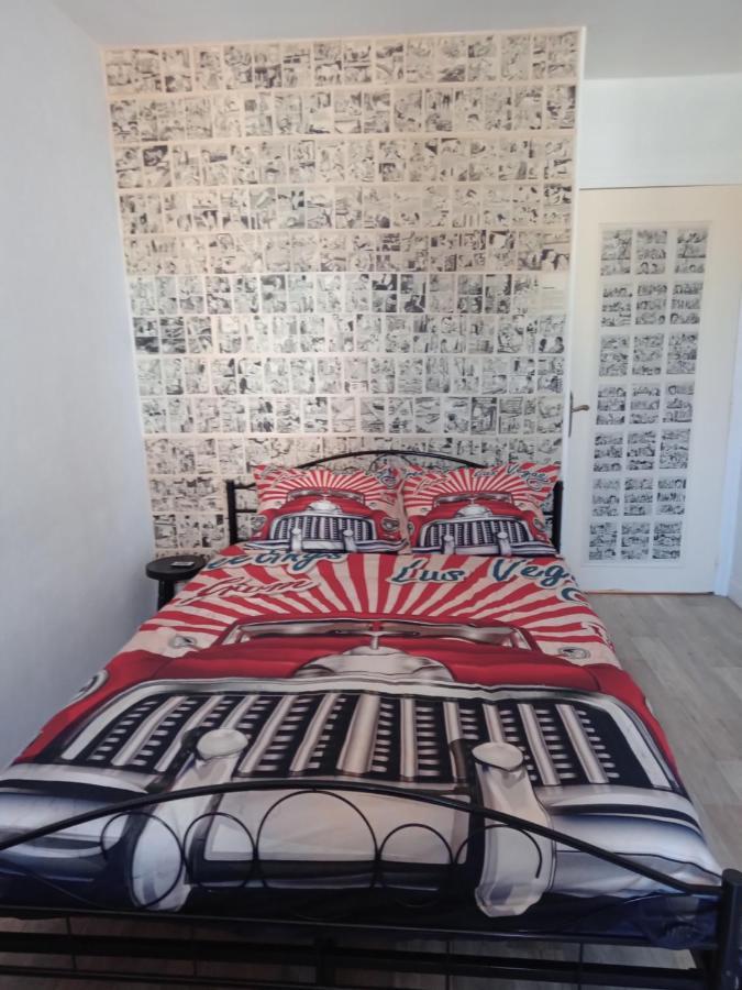 Appartement Le Labyrinthe Du Peintre Bransat Εξωτερικό φωτογραφία