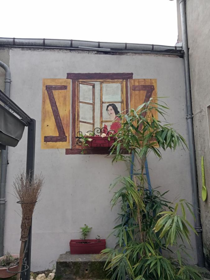 Appartement Le Labyrinthe Du Peintre Bransat Εξωτερικό φωτογραφία