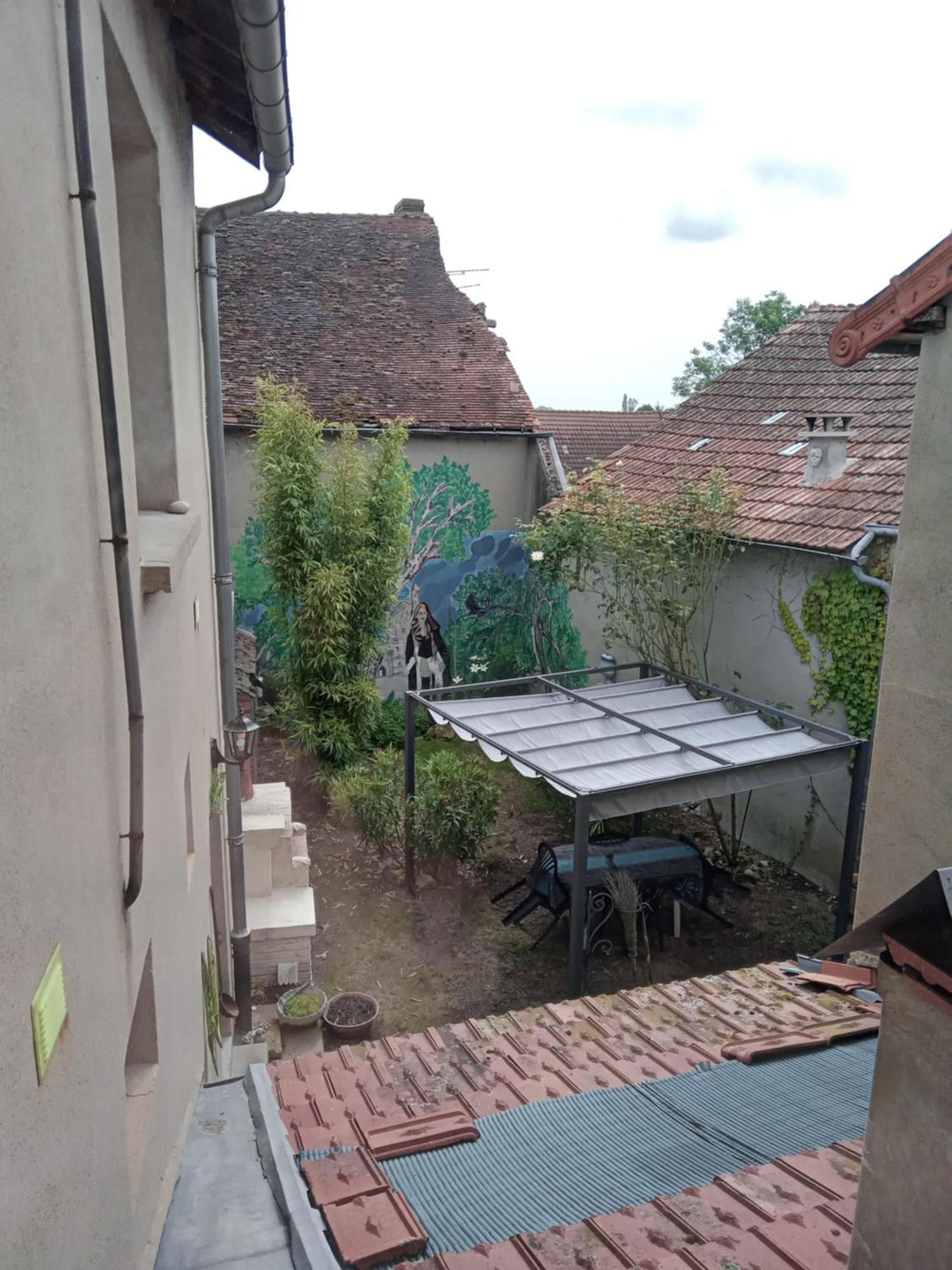 Appartement Le Labyrinthe Du Peintre Bransat Εξωτερικό φωτογραφία
